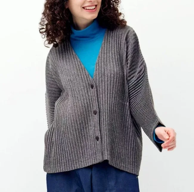 

Miyake Folds 2026 Design Pleated Knit Cardigan Jacket Women Loose Long Sleeve Large Size Tops Light Luxury Women's Clothing