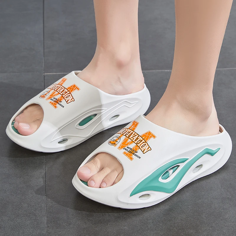 2026 Autumn Mens Casual Shoes Comfortable and Fashionable Leather Footwear Youth Solid Colour Sports Man Trendy Anti Slip Sandal
