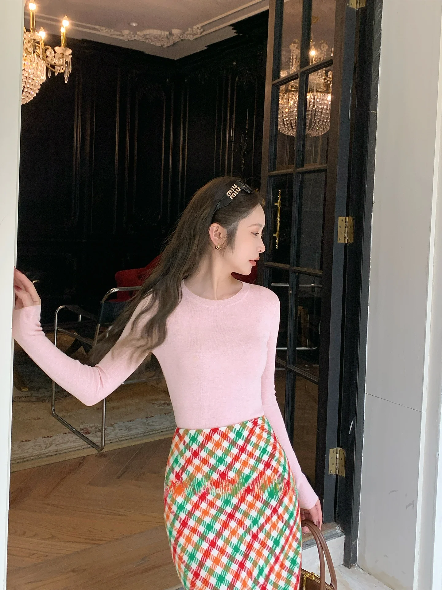 

Зимний шерстяной комплект с юбкой в клетку Aosphere: модный женский костюм-двойка малого размера с юбкой в стиле Sakura Base