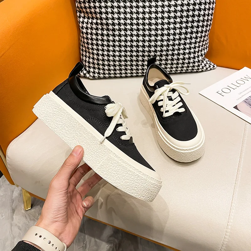 New Women's Fashionable Thick Soled Canvas Shoes Versatile Height Increasing Casual Board Shoes