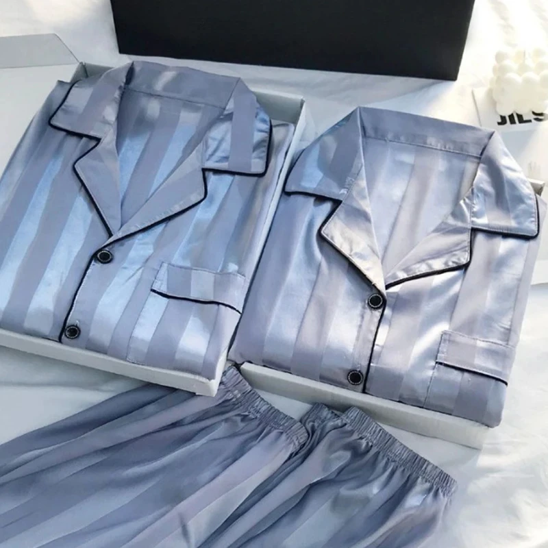 1 ชุดผู้หญิง Elegant Lounge ชุด PLUS ขนาดซาตินลายปุ่มเสื้อแขนสั้นและกางเกงชุดนอน