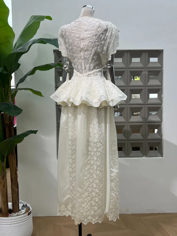 DFDG Donna 2025 Primavera Estate Designer Bohemian Ricamo Lace-up Crop Top Bubble Maxi Gonna Set da due pezzi