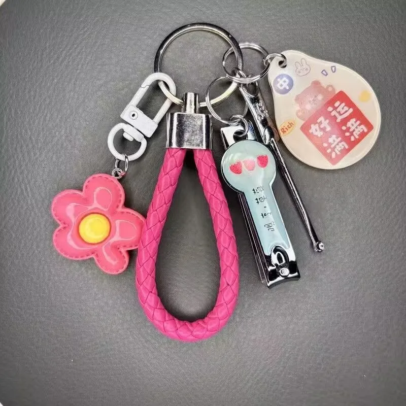 Dopamin-Farbiger Blumen-Schlüsselanhänger Niedlicher Mädchen-Stil Taschenanhänger Zubehör Nagelknipser Ohrenreiniger Schlüsselring Tragbares Set Geschenk – Detail 4