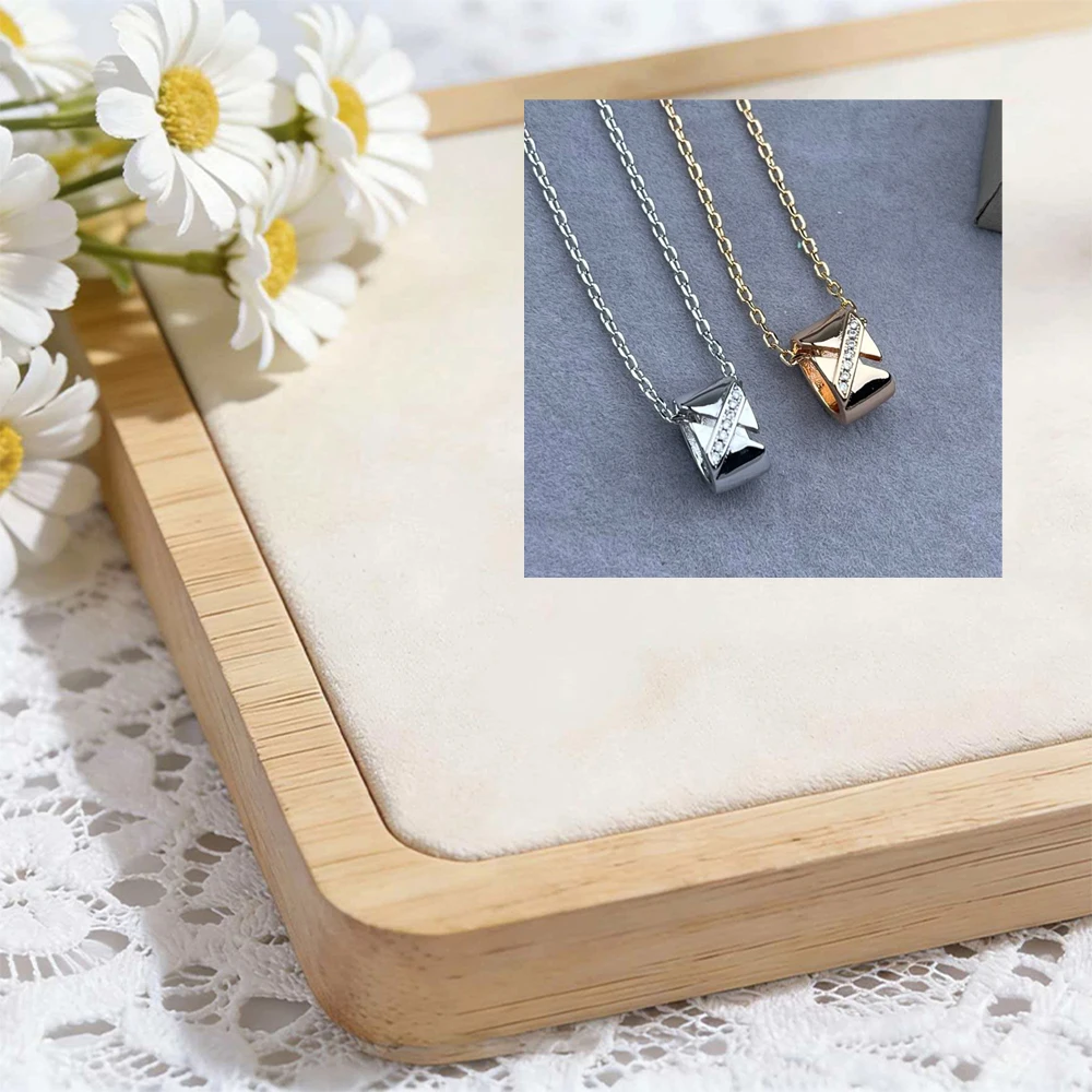 

2026 High-Quality Fashion Classic 925 Beauty X-Shaped Pendant Necklace