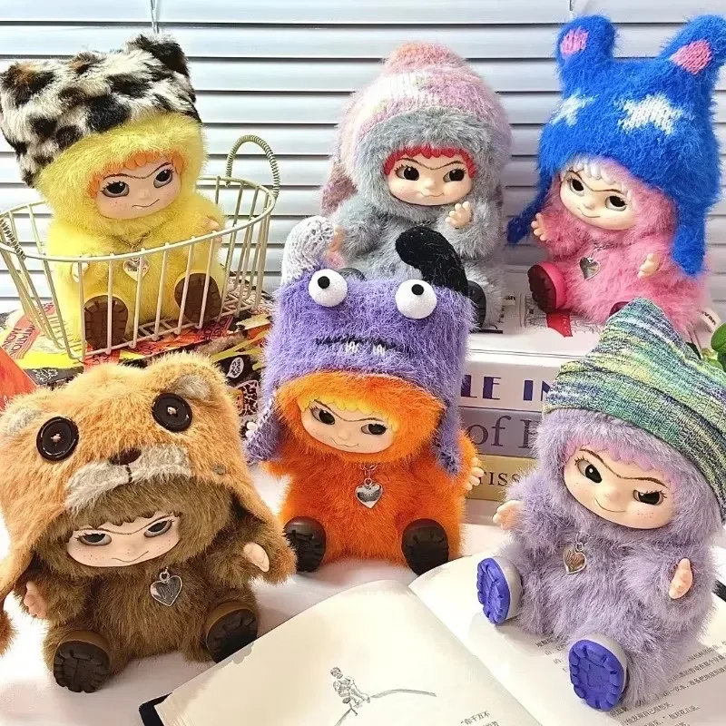 Wakuku Fuzzy Trendy Fun Party Series Scatola misteriosa Giocattolo Kawaii Action Figure Borsa carina Ciondolo Bambola Borsa a sorpresa Ragazzo Regalo Scatola cieca