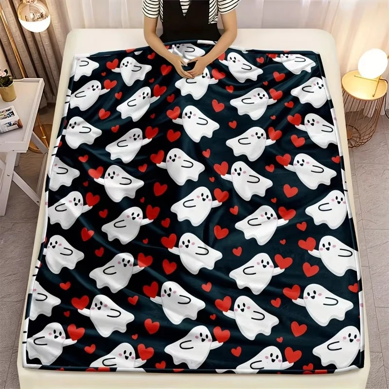 

Halloween Blanket Ghosts and Hearts Design Suitable for All Seasons Machine Washable Contemporary Style Festival Party Gifts