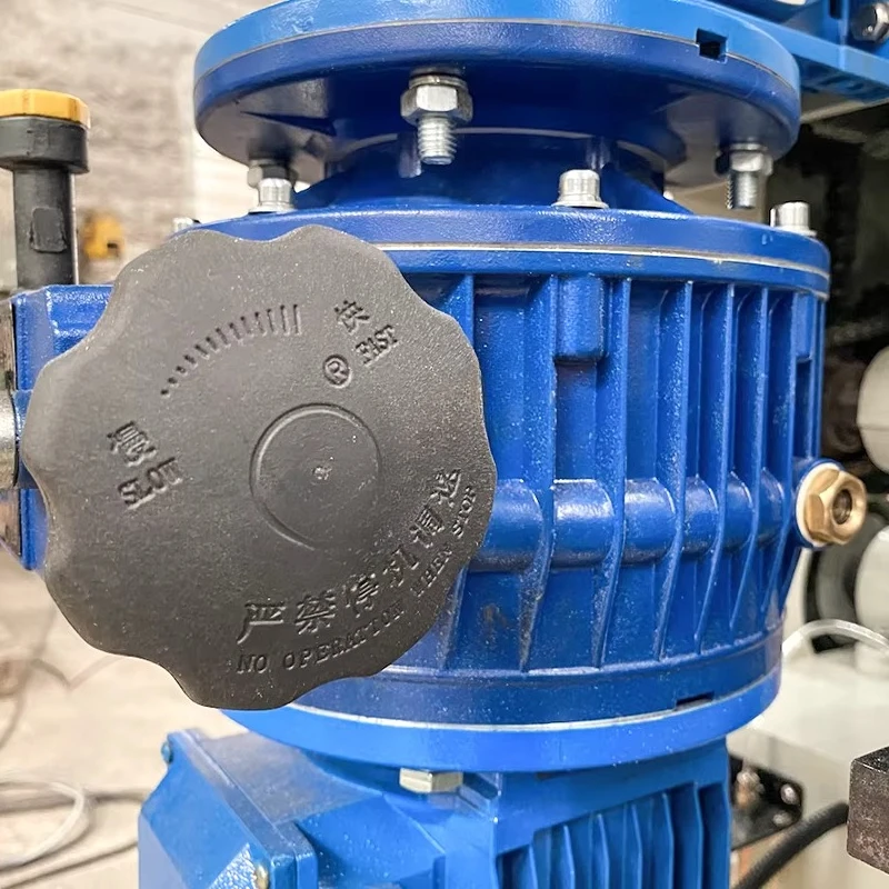 Mesin Gergaji Multi Blade Rip Saw Pinliang MJ1415A Otomatis untuk Pengerjaan Kayu