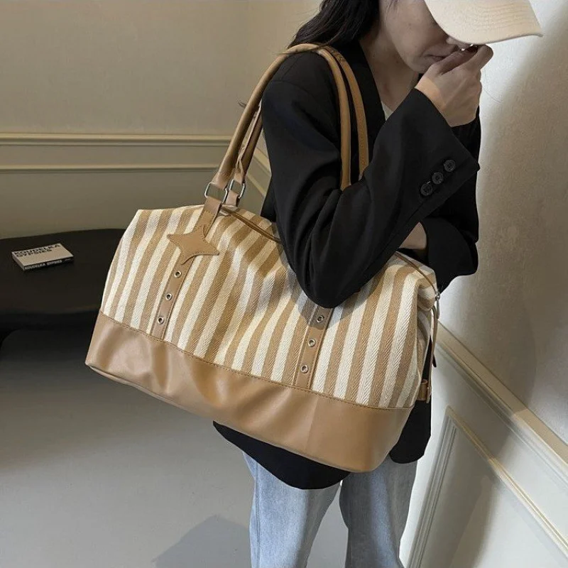 

Elegant Designer Tote Bag For Women Leather Crossbody Shoulder Handbag Luxury Ladies Purse Stylish Spacious