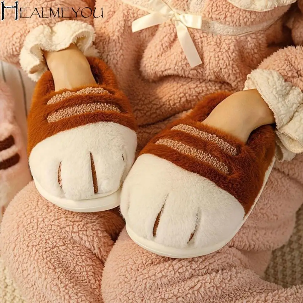 Zapatillas de tacón cerrado con forma de pata de gato, Material de felpa, diseño 3D, zapatillas mullidas, fondo plano, aislamiento cálido, zapatilla con garra de Animal