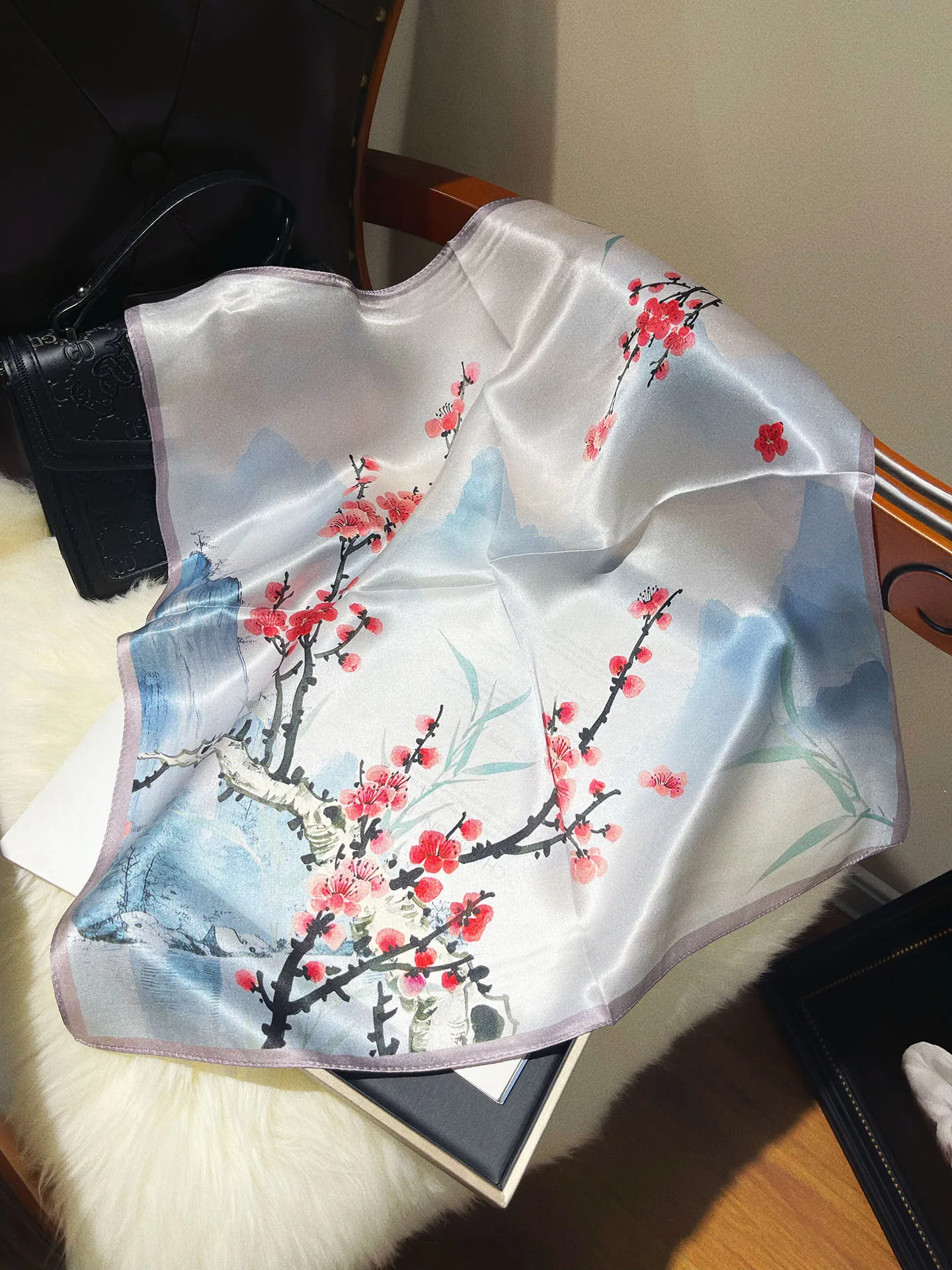 authentic-chinese-sle-women's-silk-scarf-00-silk-spring-autumn-decorative-small-square-white-blue-floral-pattern