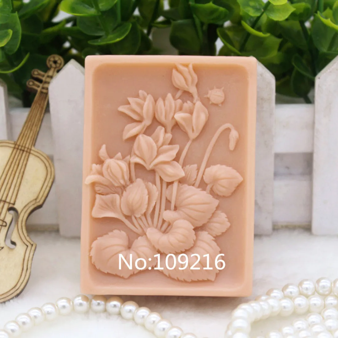 1pcs A Cluster of Flower (zx144) Silicone Handmade Soap Mold Crafts DIY Mould