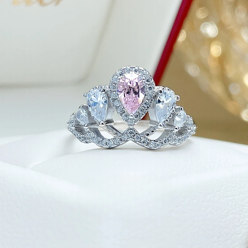 

Pink Diamond S925 Ring Fashionable and Elegant, Unique Sakura Pink Diamond Crown, High Carbon Diamond Wedding Jewelry