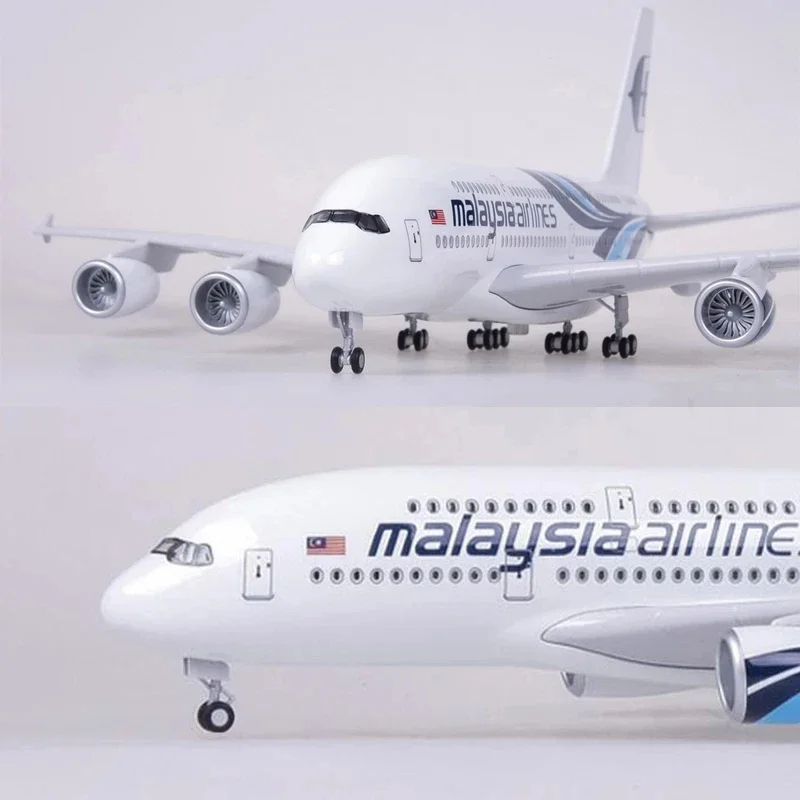 

46CM 1/160 Airplane Airbus 380 A380 Malaysia Airline Model Light Wheel Diecast Plane Collection Airliner Gift Toys Kids Display