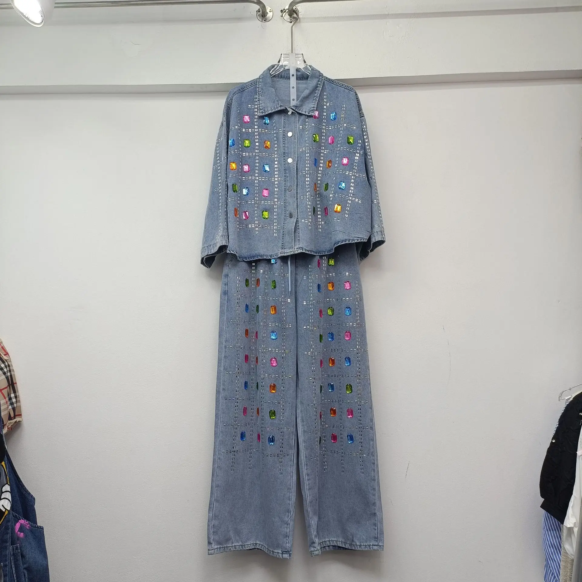 

SuperAen European and American Style 2025 Spring New Denim Diamond Coat Women Straight Long Pants Two Pieces Sets