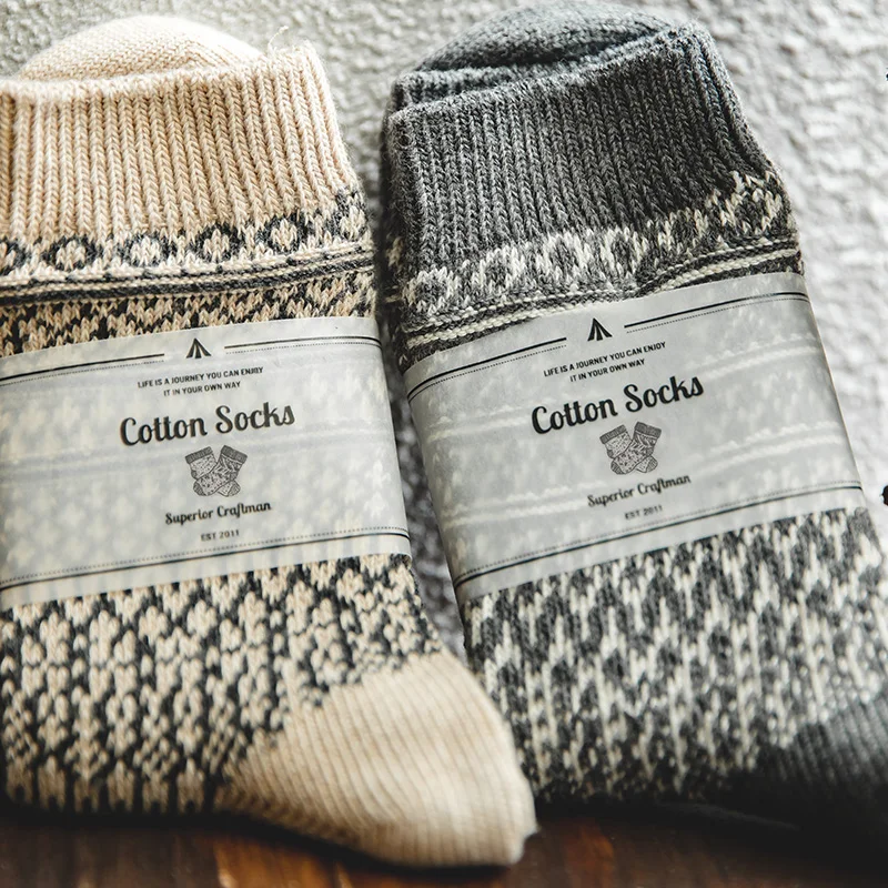

Maden Men’s Vintage 4pcs Mid-Calf Socks Winter Thicken Warm Knitted Socks Fashion Fair Isle Christmas Gift Stockings for Boots