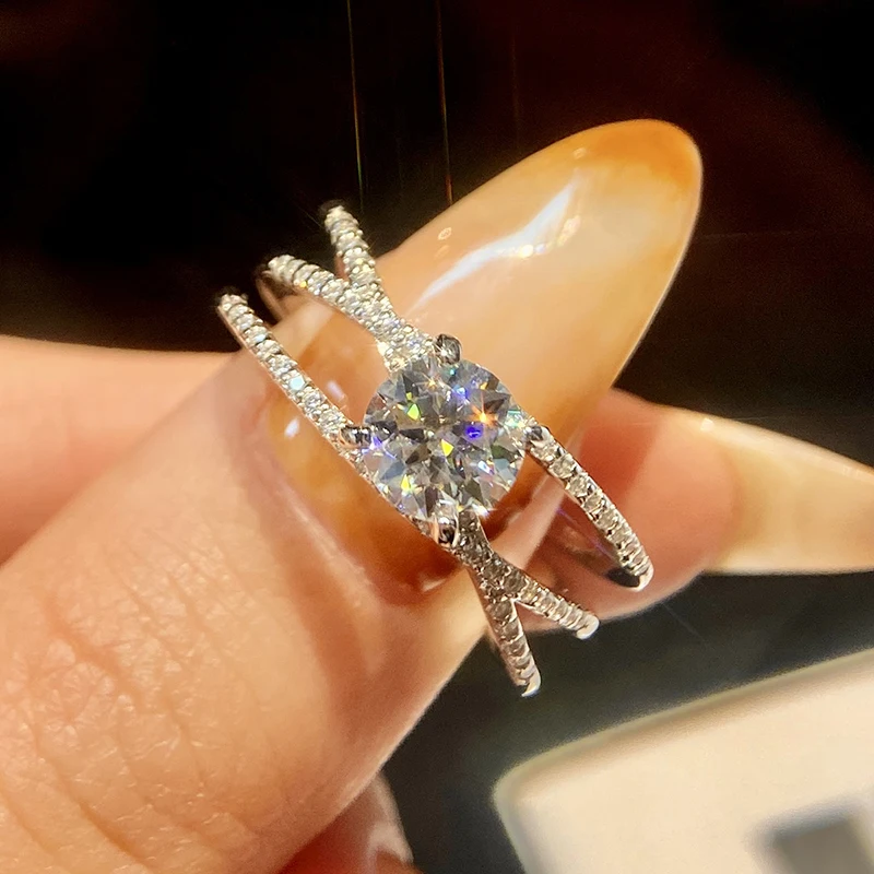 

DW Элитный бренд 1CT Муассанит Бриллианты Драгоценные камни Витые кольца для женщин Стерлинговое серебро 925 пробы Свадебный подарок Модные ювелирные изделия