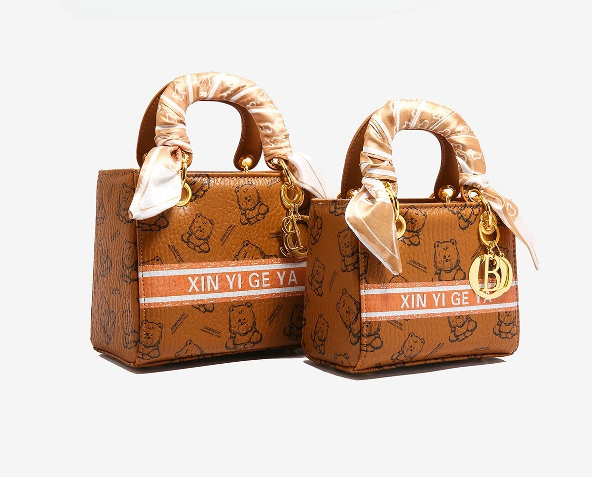 

2025 New Vintage Print Shoulder Bag for Women, Sophisticated Top Handle Purse, Extremely Chic and Extremely Versatile​