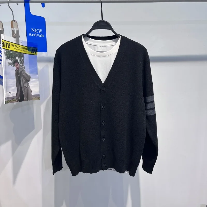

Модный осенне-зимний мужской вязаный шерстяной свитер с V-образным вырезом, повседневный полосатый кардиган свободного кроя, приталенный городской стиль, длинный рукав