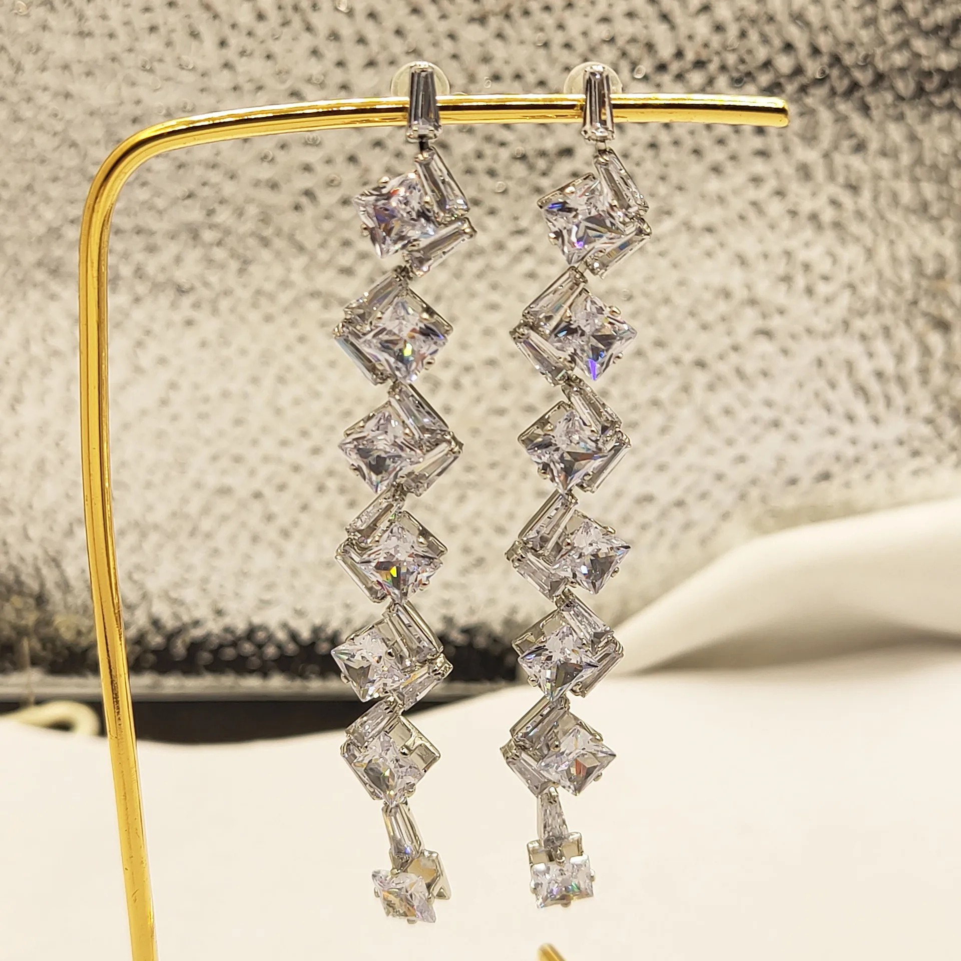 Elegant Cubic Zirconia Earrings Women S925 Silver Post Brilliant Long Tassel Studs Premium Quality Party Dance Ear Jewelry Decor
