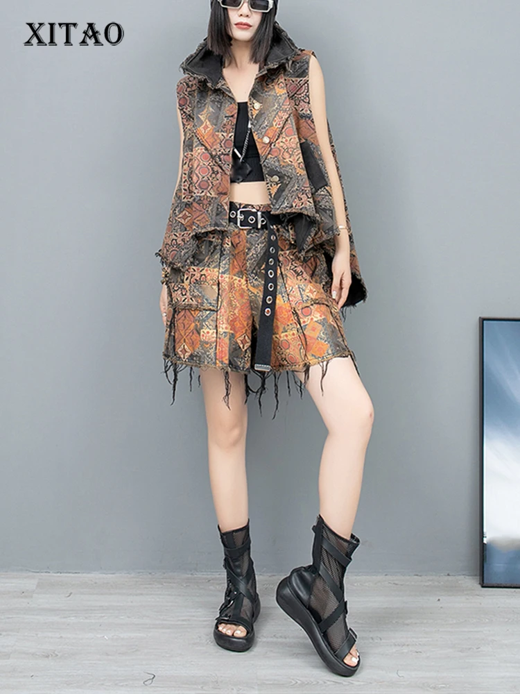 

XITAO Irregular Short Set Personality Print Denim Turn Down Collar Vest All Match Female Summer New Fashion Casual Set DMJ4089