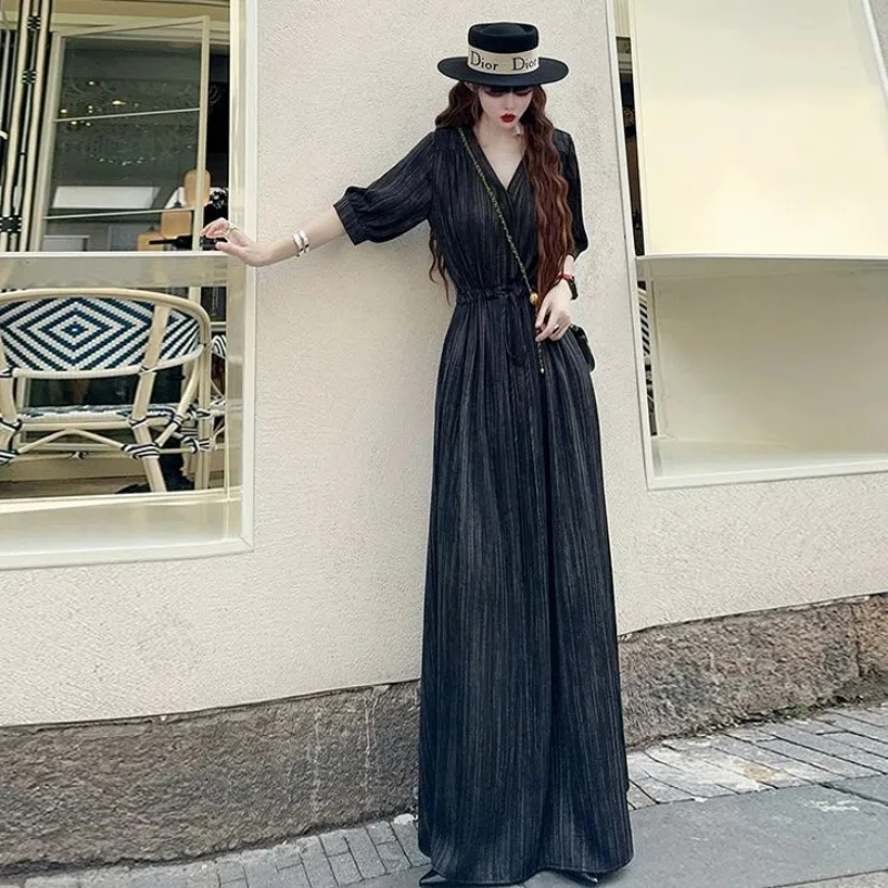 Tall and Elongated Simple and Casual with a High-end Design Temperament V-neck Dress Loose and Oversized Slim and Long Summer