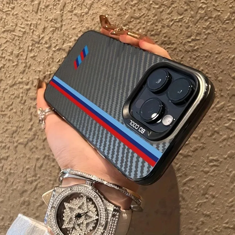 Modny futerał na telefon iPhone