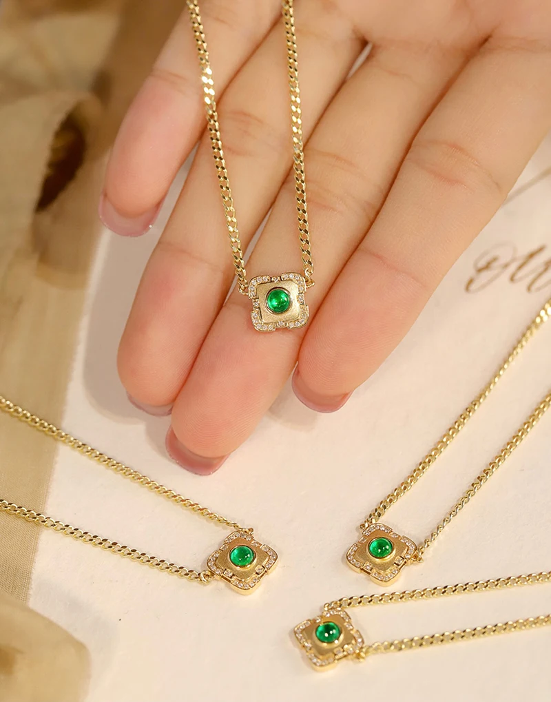 LUOWEND 18K Yellow Gold Necklace Cuban Chain Vintage Square Design Shiny Diamond Natural Emerald Necklace High Women's Jewelry