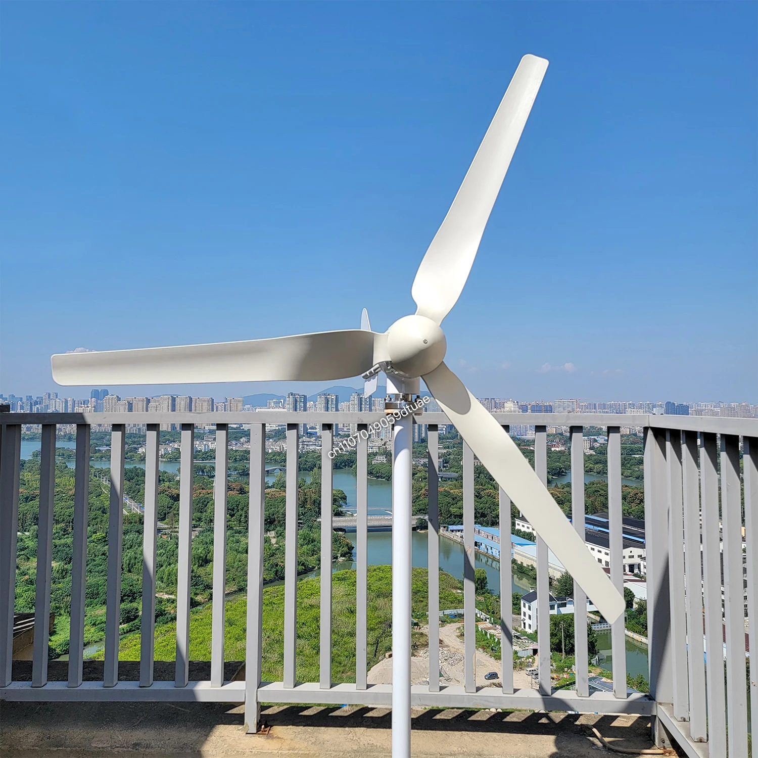 

Горизонтальный генератор ветряной турбины 24 В 48 В 20000 Вт 96 В Бесплатная энергия Магнитная динамо Сильная мощность 220 В Инверторный выход для дома