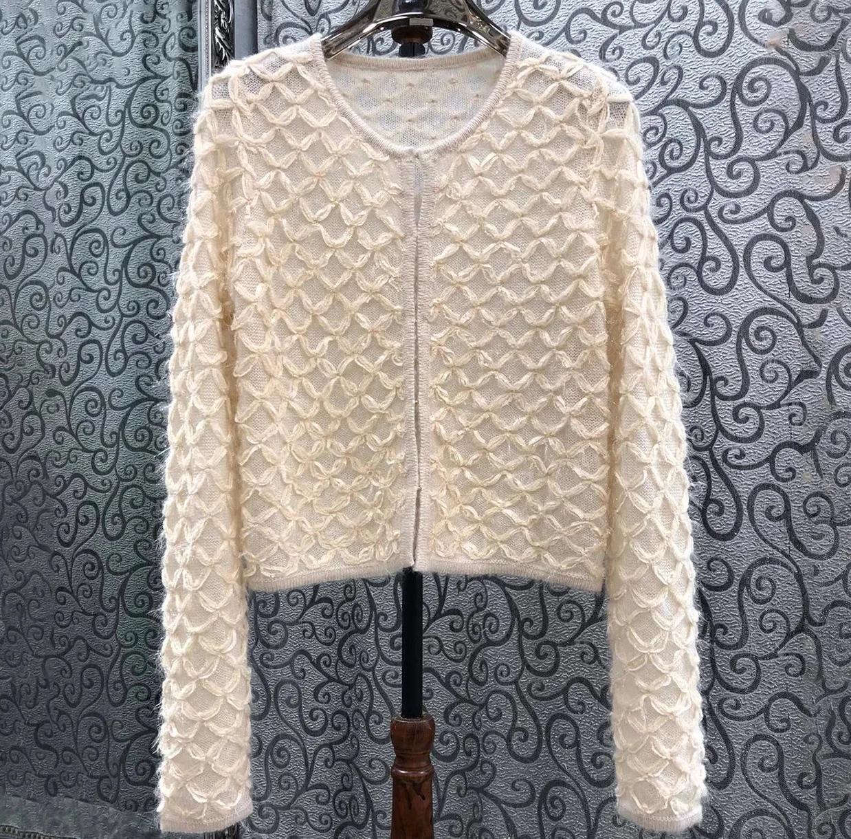 

New 2025 Autumn Winter Cardigans High Quality Mohair Wool Lurex Yarn Knitting Long Sleeve Apricot Black Sweater Cardigan Coats