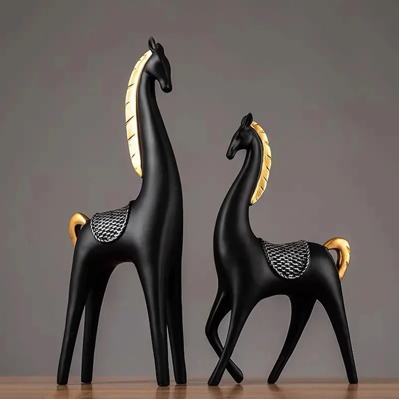 

[MGT]-Nordic Creative Animal Resin Horse Statue, Home Decoration, Modern Minimalist Style, Living Room Decoration