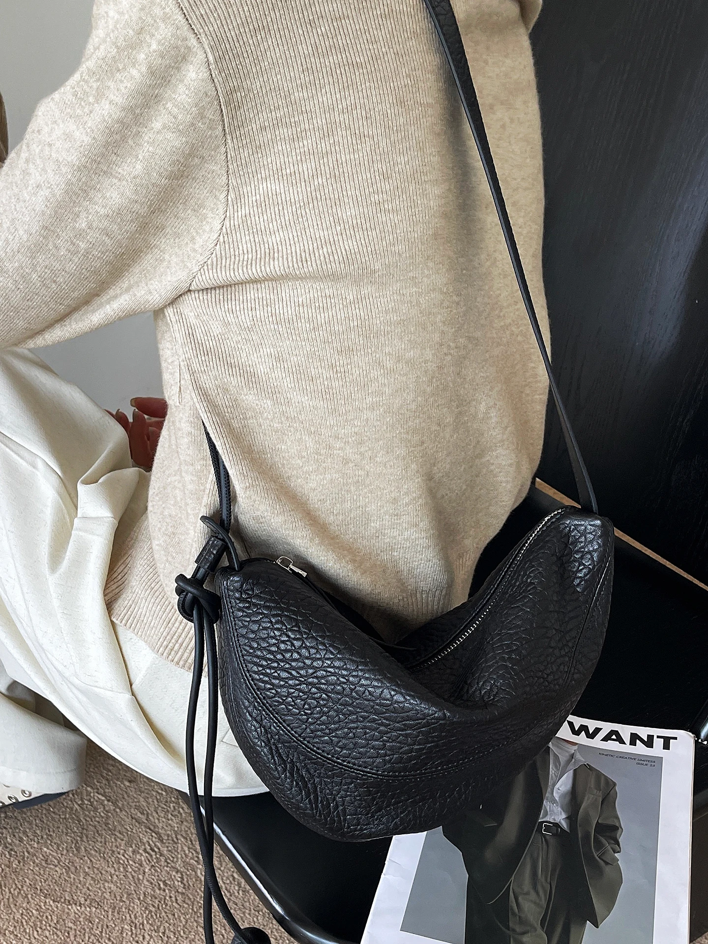 

Женская сумка через плечо из мягкой кожи с пузырчатым узором и дизайном в виде рожек, повседневная стильная универсальная сумка на одно плечо для любых случаев