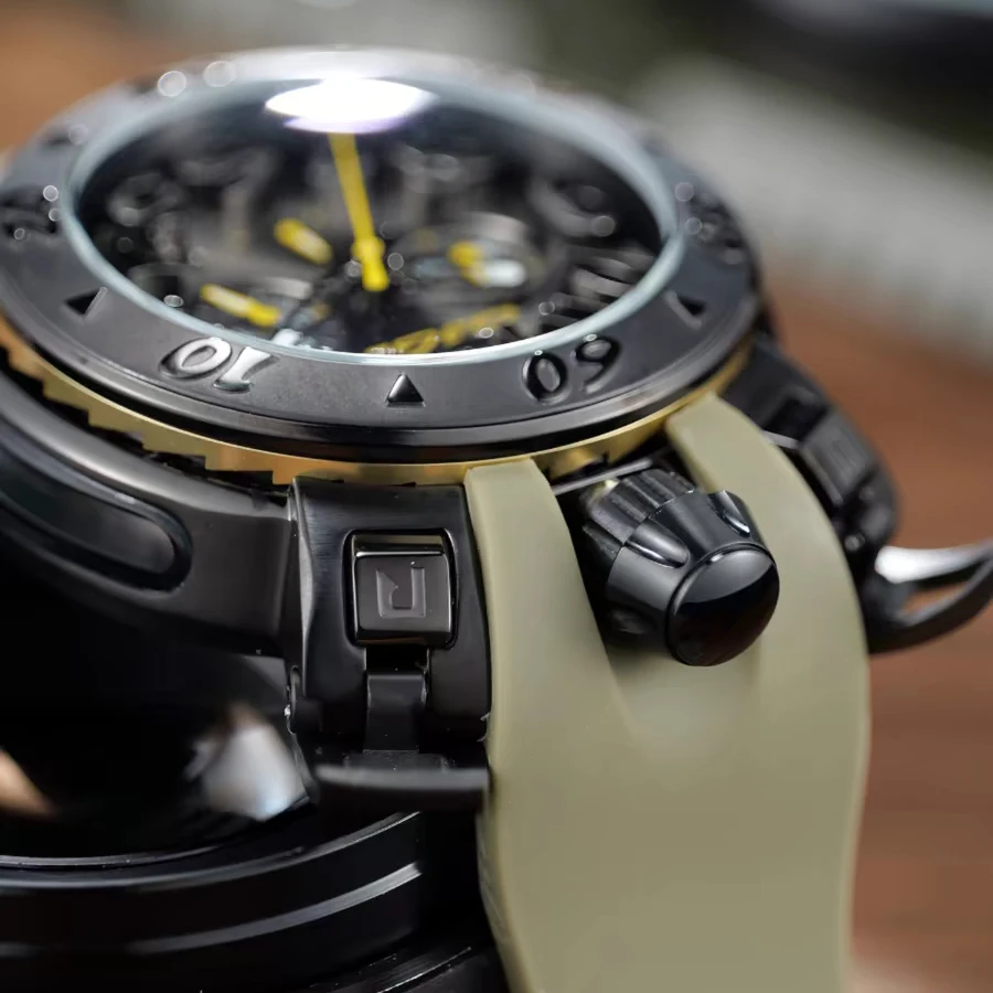 Reef Tiger Men Chronograph Watch 48mm Military Quartz Wristwatch 50M Waterproof Luminous Sapphire Mirror