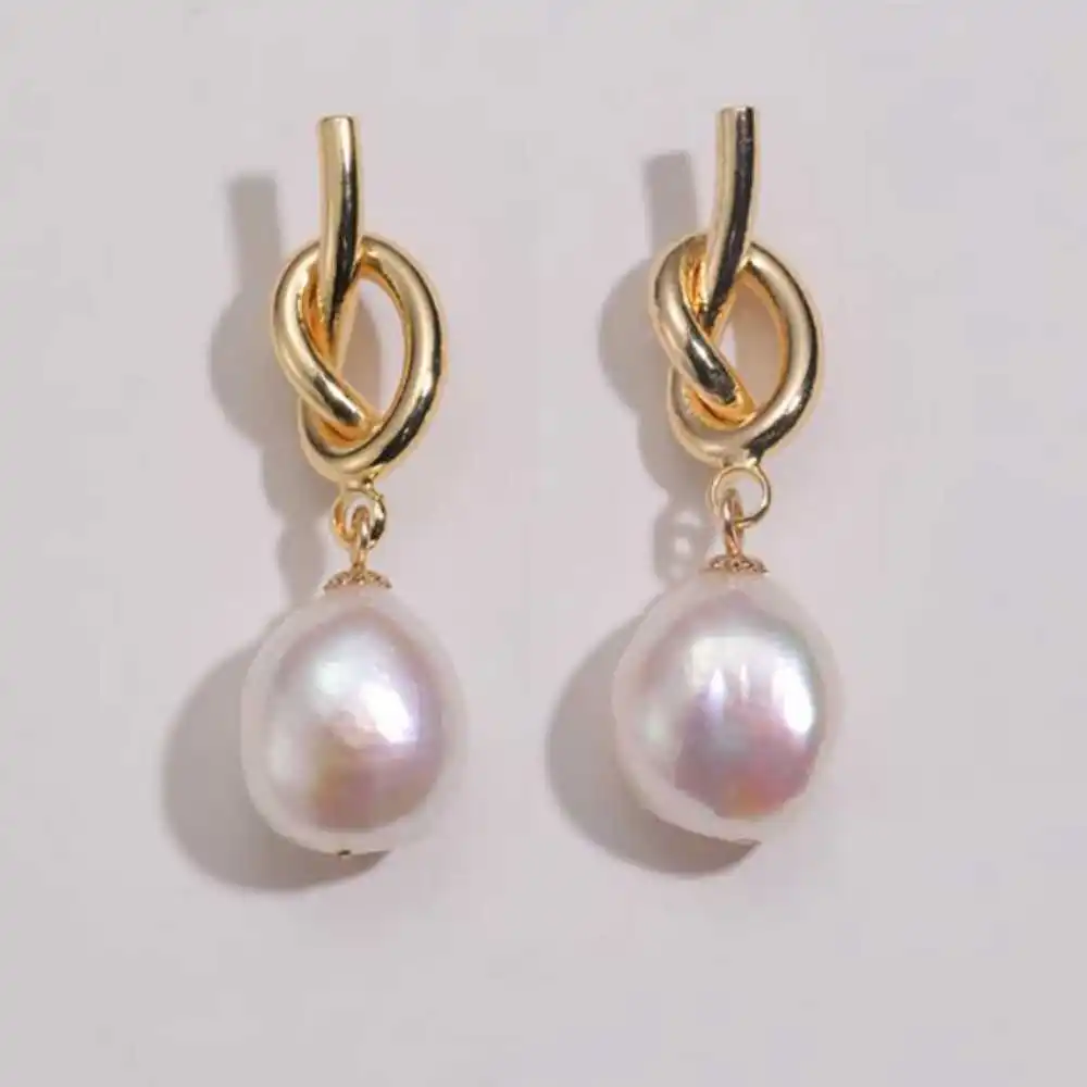 

Natural white freshwater pearl pendant 18K earrings Beautiful New VALENTINE'S DAY Hook Wedding Fashion Christmas