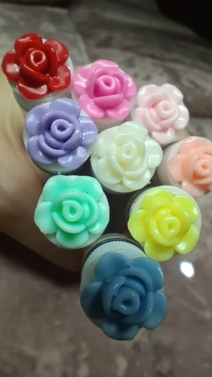 50pcs 속눈썹 연장을위한 재사용 가능한 로즈 속눈썹 브러시 튜브 교체 가능한 마스카라 완드 눈썹 브러시 애플리케이터 방진