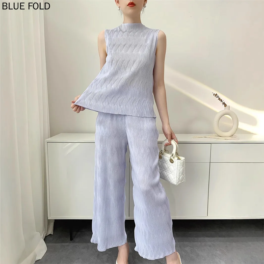 

Miyake, новый летний плиссированный топ, жилет без рукавов с высоким воротником и брюки девятью дюймов, комплект из двух предметов, комплекты футболок PLEATS