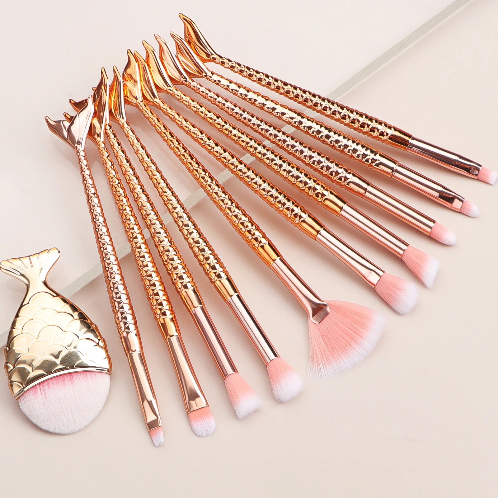 11Pcs Gradient Mermaid Makeup Brush Set Fish Scale Handle Soft Bristles For Foundation Blush Eyeshadow Eyebrow Cosmetic Tools