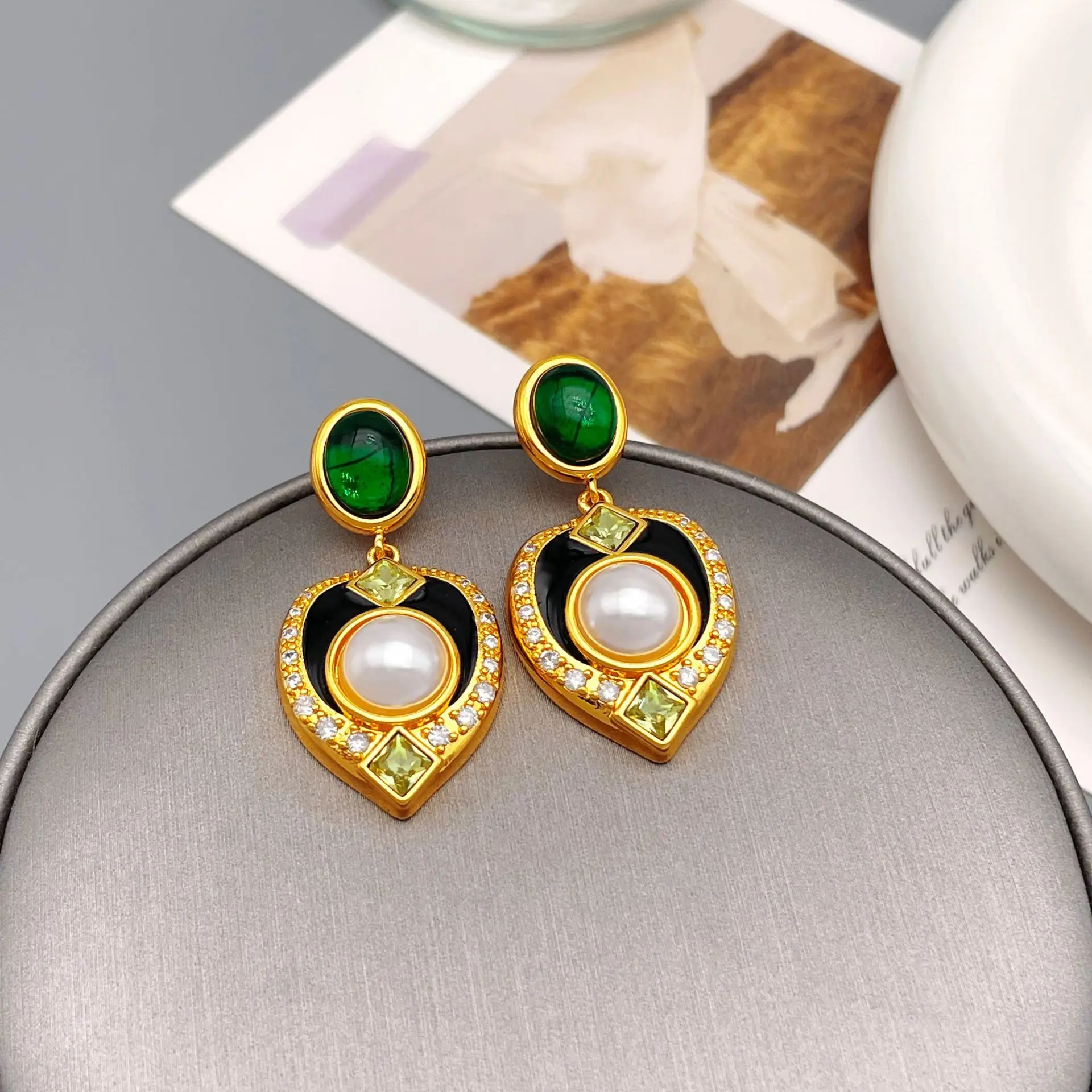 

European Style Women Vintage Sweet Heart Enameled Zircon Pearls Dangle Earrings Set , Woman Ear Accessories Gift