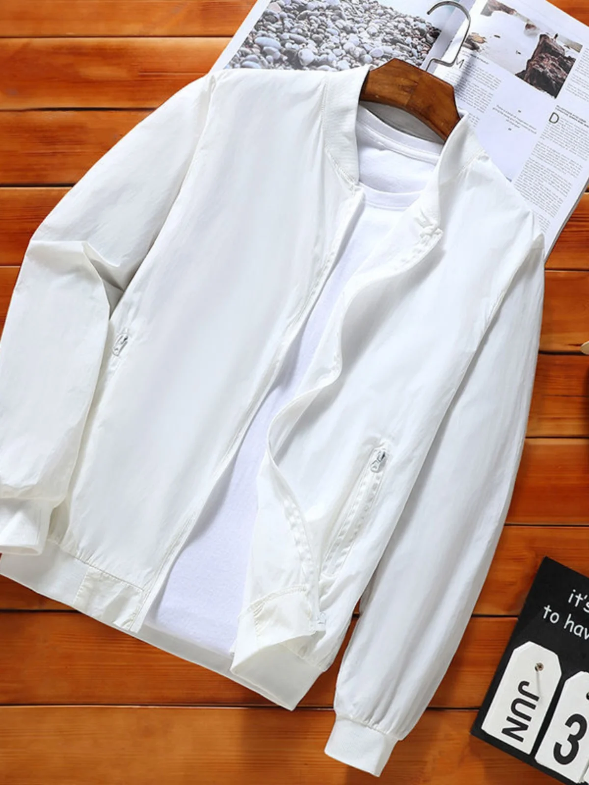 

Men's Pure Color Thin Breathable Jaet Youth Faion Autumn Long Sve Zipper Closure Regular Fit Outerwear for Young Men