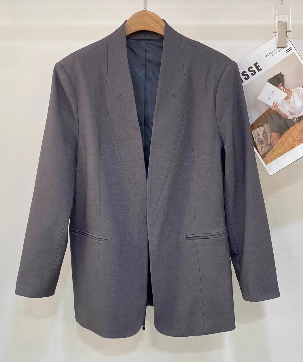 Cappotti blazer nuovi di alta qualità 2025 Autunno Inverno Miscela di lana Donna Colletto dentellato Cintura con cordino Deco Cappotti di lana grigia a maniche lunghe