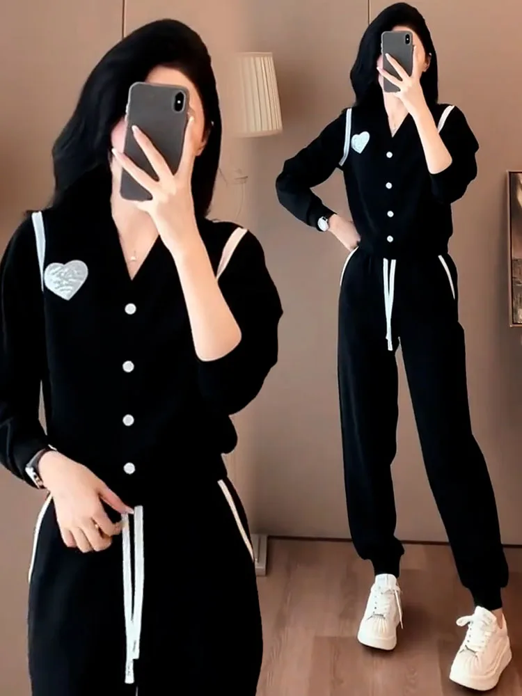 Lässiges Mode-Set für Damen, 2025, Herbst, neuer Stil, High-End, kleine Sportbekleidung, Sweatshirt und Hose, zweiteiliges Set