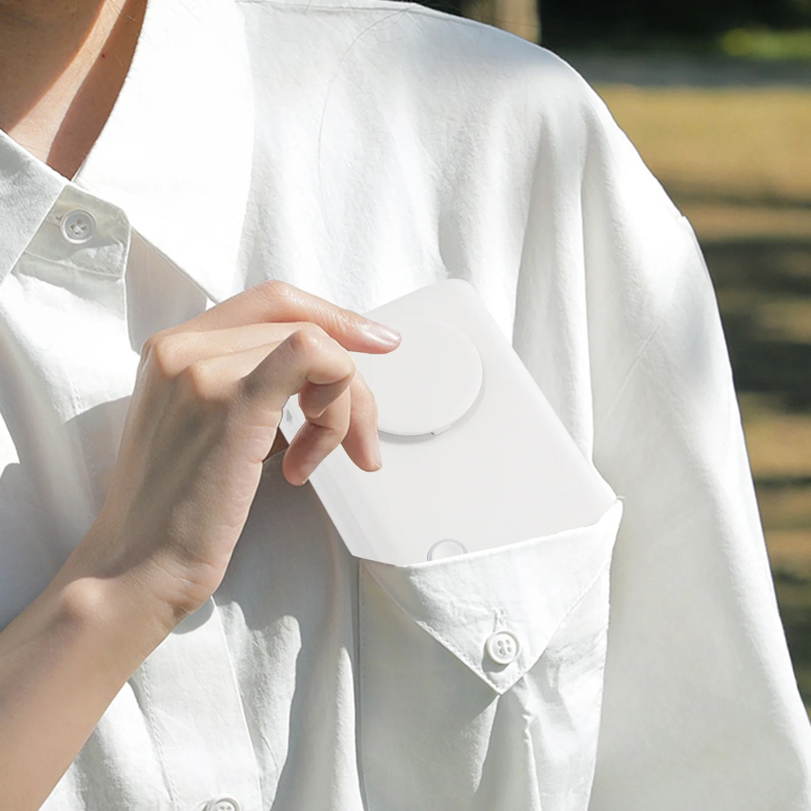 

Шейный вентилятор с батарейным питанием Рюкзак Вентилятор для шеи Ручной вентилятор Регулируемая скорость ветра Дизайн громкой связи Длительный срок службы батареи