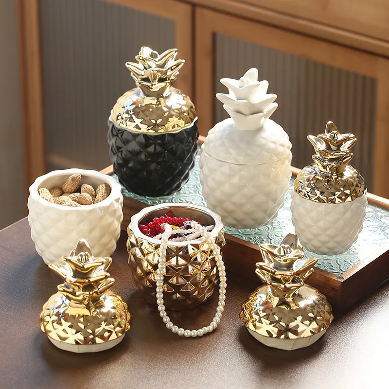 European Ceramic Storage Jar Gold Plated Pineapple Decoration Jewelry Candy Desktop Container Crafts Home Ornaments Accessories