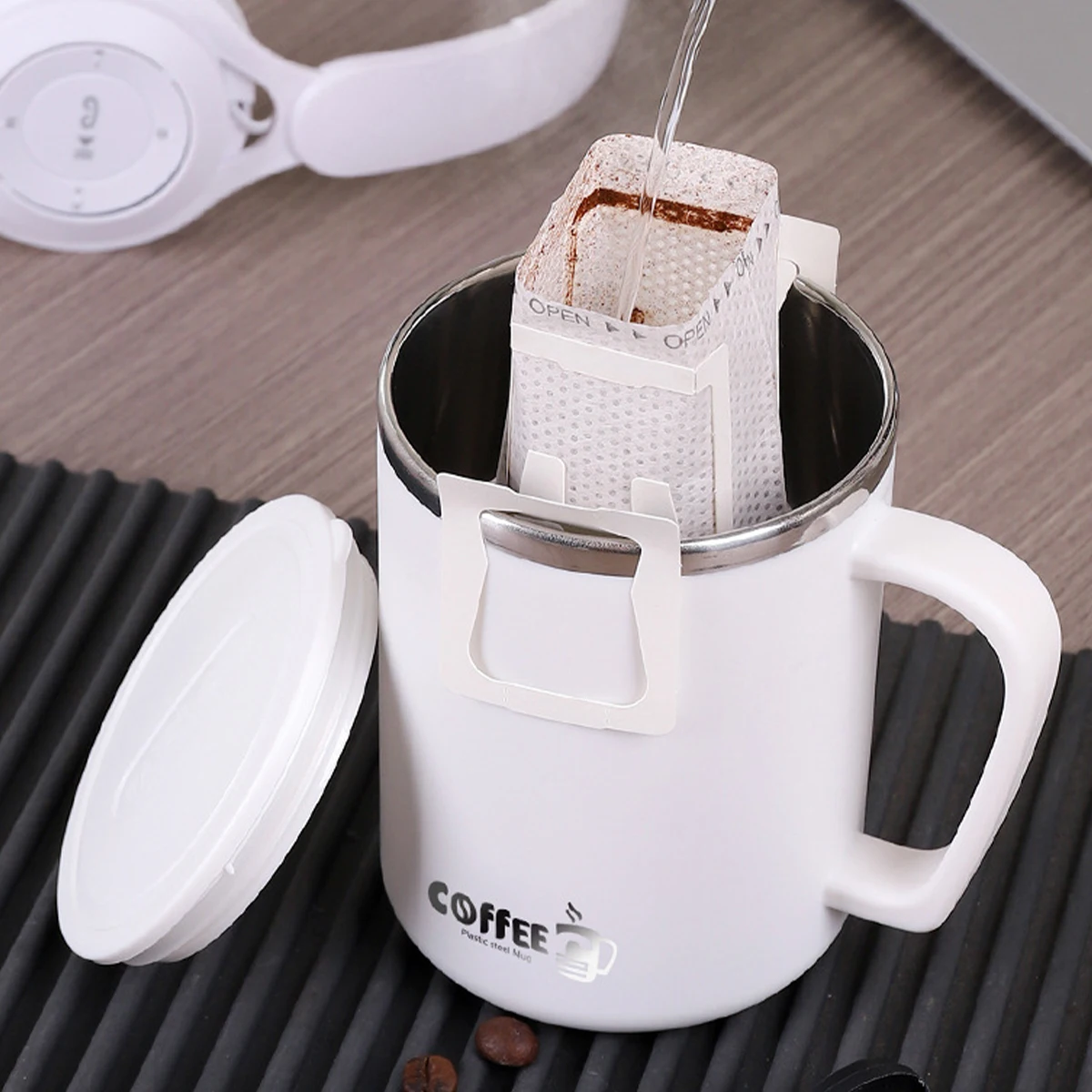 كوب قهوة معزول حراريًا 480 مللي 304 من الفولاذ المقاوم للصدأ كوب ماء مزدوج الجدار مع مقبض مضاد للحرق مختوم فنجان قهوة حليب الشاي