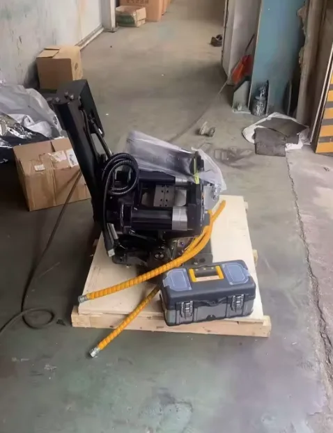 【Best-selling】 MONDE Heavy-Duty Hydraulic Wrist Tilt Rotator Quick Hitch With Engine Core For 5-32 Ton Excavators