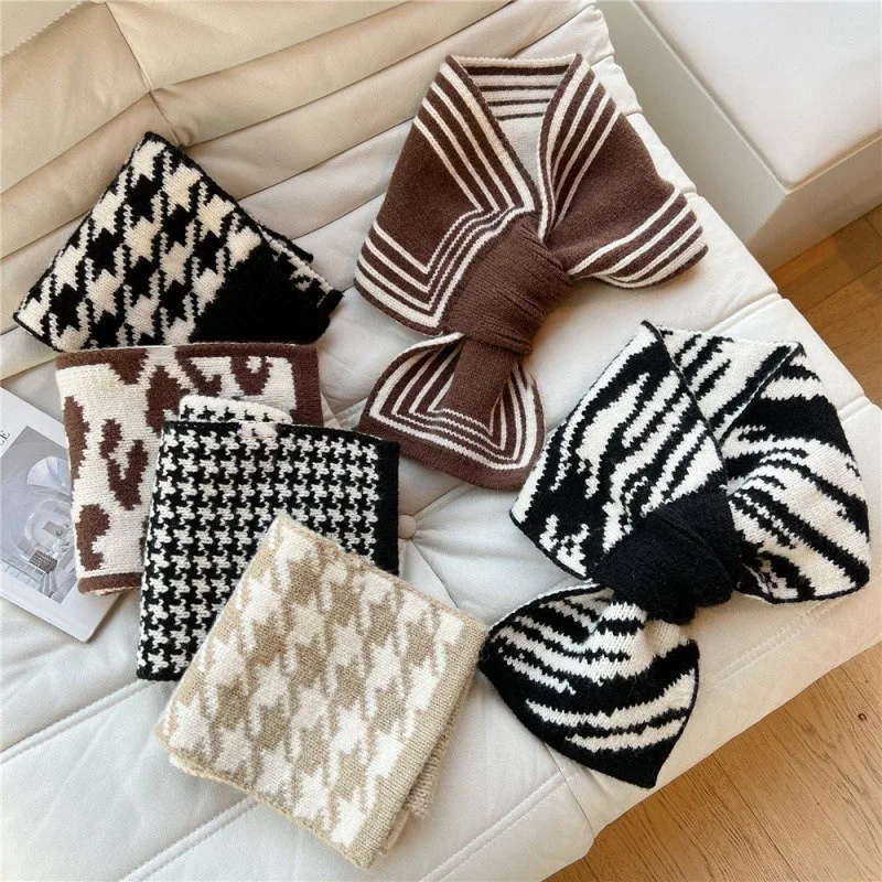 

Warm Knitted Scarf Student Unisex Pure Color Couple Korean Style Neck Protection Fashionable Atmosphere Sensation Scarf