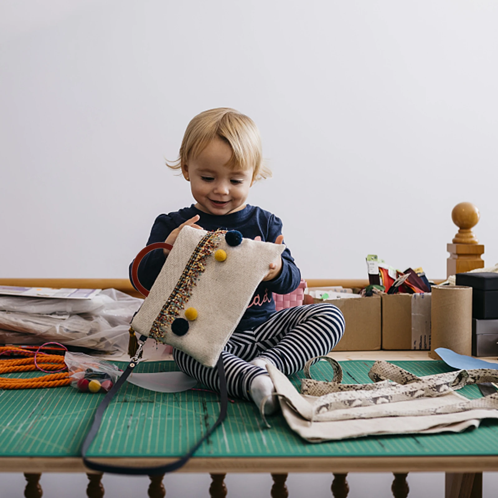 

4Pcs D Shape Bamboo Purse Handle Decorative Bag Grips Comfortable Hold for DIY Handbag Clutch Purse Fashion Accessory