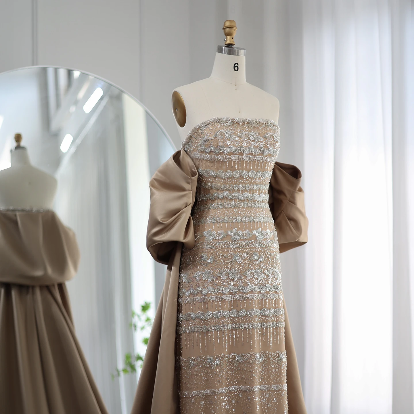 Sharon Said Luxuriöses Salbeigrünes Abendkleid Fliederblau Perlenbesetzt Fuchsia mit Cape für Damen Hochzeitsfeierkleid SS238 Maßanfertigung – Detail 13