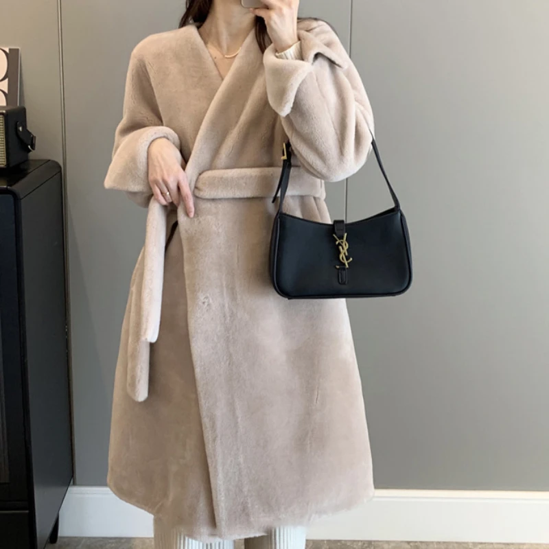 2023 New Women Faux Fur Coat All-Wool Suede Outcoat Mid-Length Simple High-Grade Lamb Wool Parkas Winter Fashion V-neck Outwear