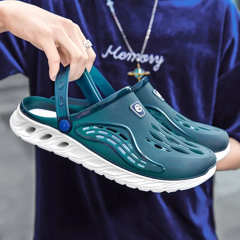 

2025 Summer Beach Sandals Non-Slip Breathable Men's EVA Clogs Sandals Trendy Garden Holes Shoes Men Flip Flops Botas Para Hombre