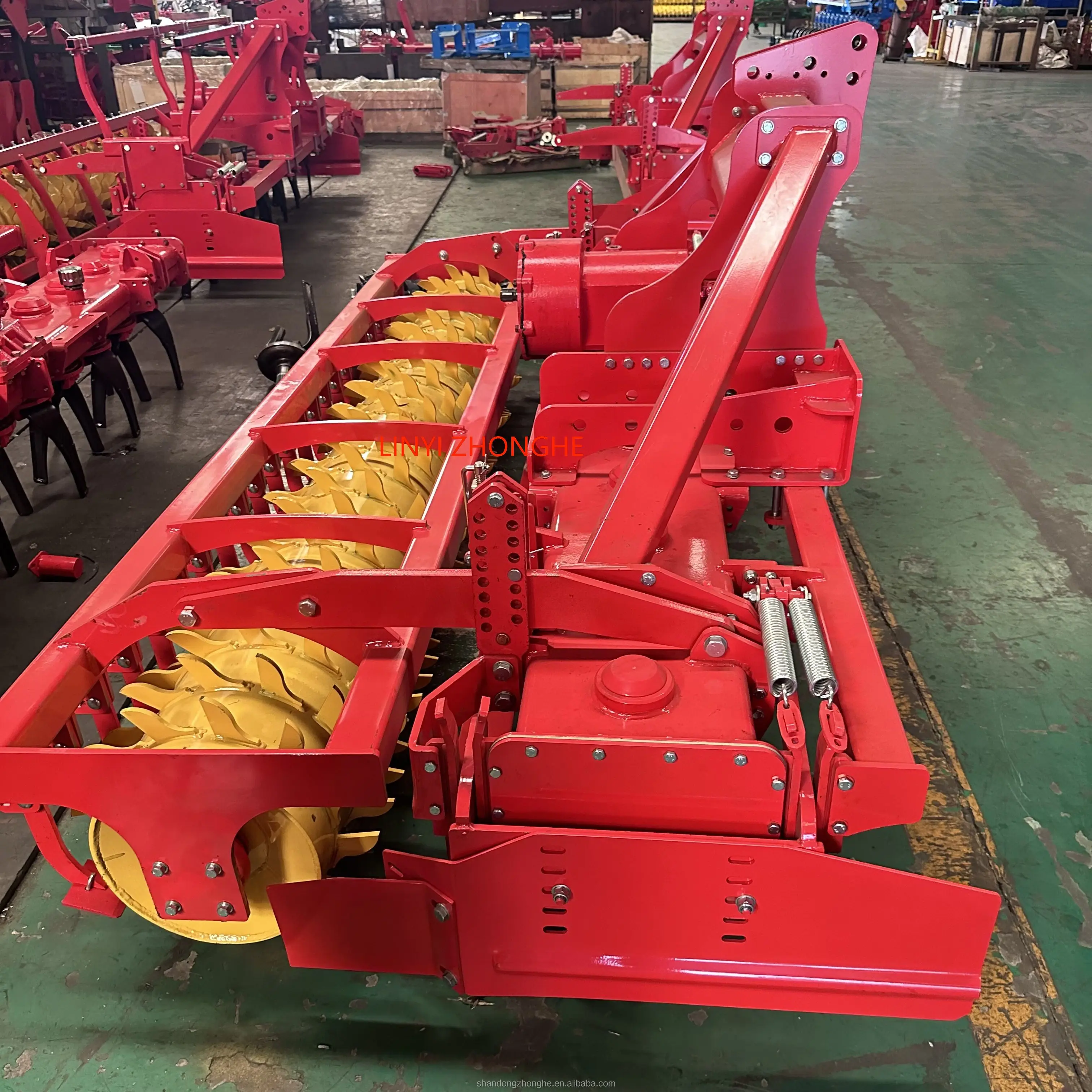 Brandneue Power Driven Harrow Rake Soil Land Power-Driven Rotary Tırmchenmaschine